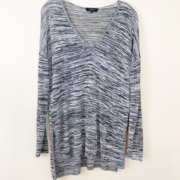 Aritzia Babaton Hi-Low V-Neck Gray Heathered Top - Picture 3 of 7